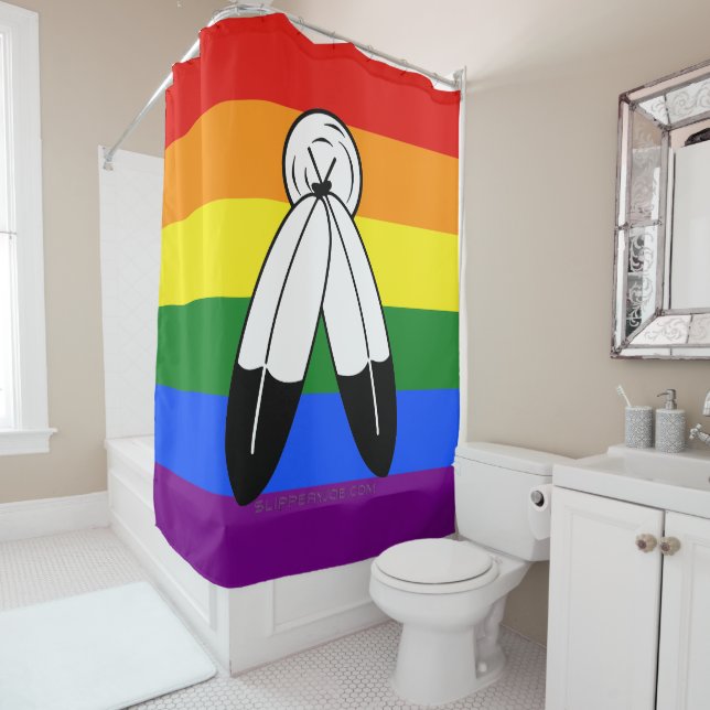 Rideaux De Douche Drapeau de fierté bispirituel de SlipperyJoe's sym (En situation)