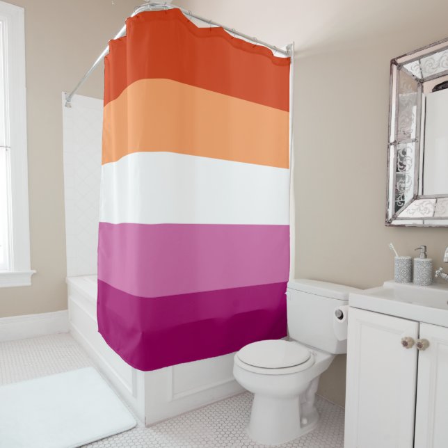 Rideaux De Douche Drapeau lesbien (En situation)
