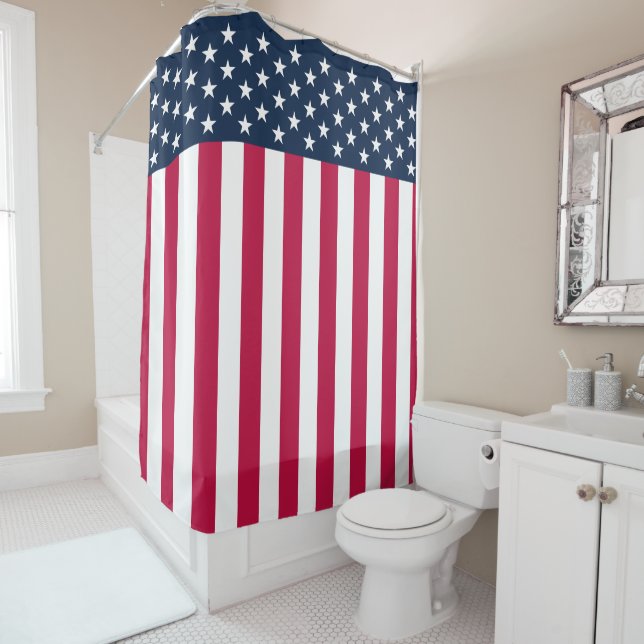Rideaux De Douche Drapeau US des étoiles et des rayures modernes (En situation)
