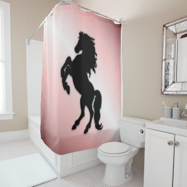 Rideaux De Douche Élevage noir stallion rose (En situation)