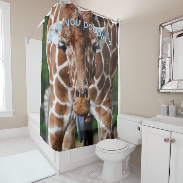 Rideaux De Douche Funny Giraffe Shower Curtain “Are You Poopin’?” –  (En situation)