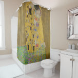 Rideaux De Douche Gustav Klimt Le Baiser<br><div class="desc">The Kiss est le tableau le plus emblématique et le plus célèbre de Gustav Klimt. C'est un beau tableau doré d'un couple profondément amoureux partageant un moment romantique d'un baiser passionné. Obtenez vos idées cadeaux de haute qualité et des produits merveilleux avec ce merveilleux chef-d'oeuvre. Consultez notre boutique pour en...</div>