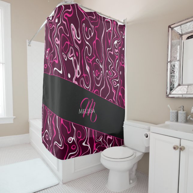 Rideaux De Douche Hot pink damascus abstract swirls Custom Monogram (En situation)