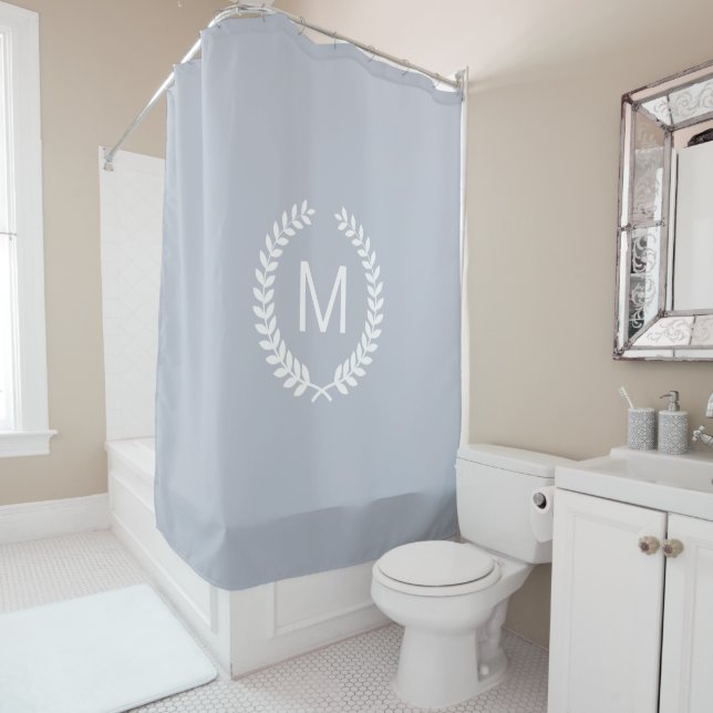Rideaux De Douche Initiale argentée de guirlande de laurier de blé (En situation)