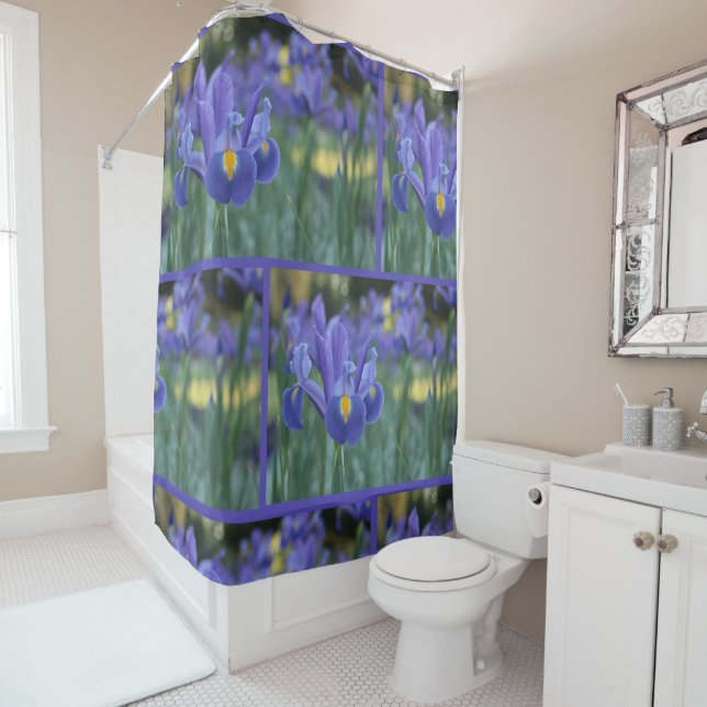 Rideaux De Douche Iris Violet Fleur Élégante de Printemps (En situation)