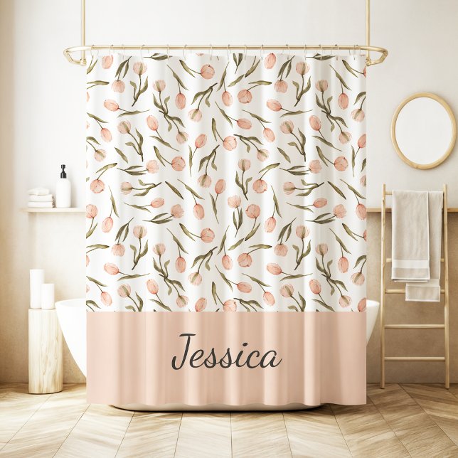 Rideaux De Douche Joli monogramme de nom pêche blanche aquarelle flo (Pretty watercolor floral pattern with personalised name shower curtain.)