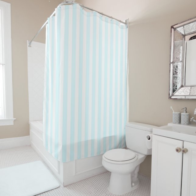 Rideaux De Douche Light Blue Pastel Stripes Pattern Nautical Modern  (En situation)