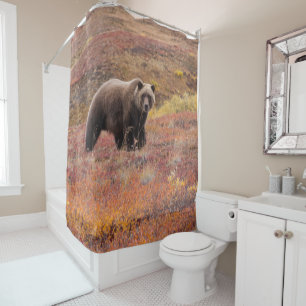 Rideaux De Douche L'ours gris se déplace par des couleurs d'automne