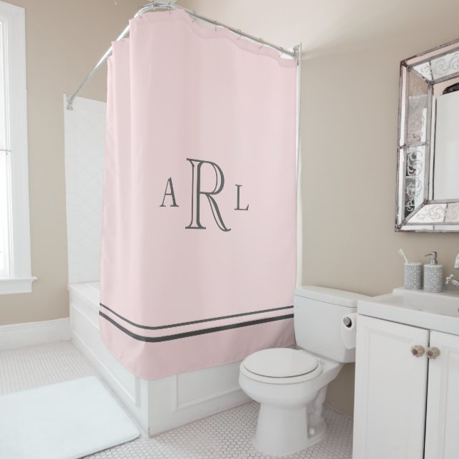 Rideaux De Douche Monogramme Classique À Trois LETTRES Rose Et Gris  (En situation)
