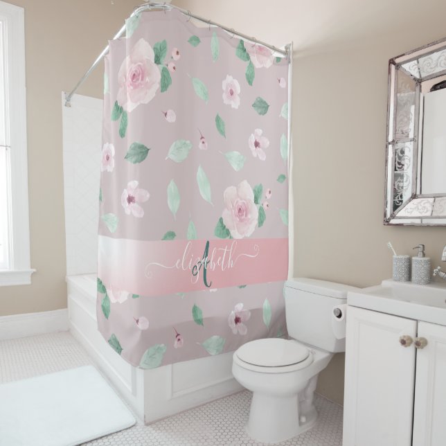 Rideaux De Douche Monogramme de fleurs à l'aquarelle chic (En situation)