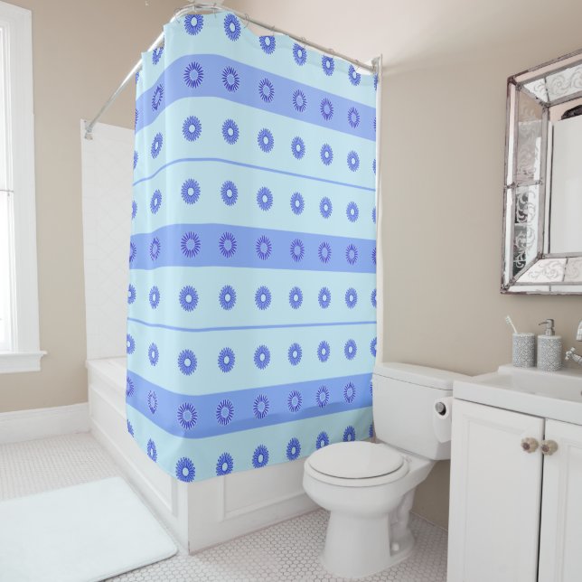 Rideaux De Douche Motif bleu clair Fleurs bleu foncé (En situation)