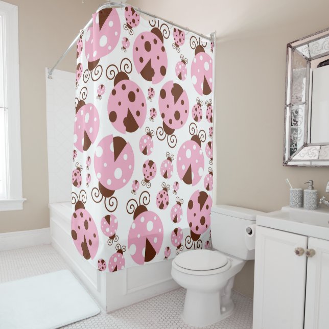 Rideaux De Douche Motif De Ladybugs, Mignons Ladybugs, Pink Ladybugs (En situation)