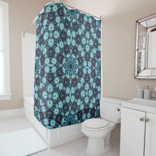 Rideaux De Douche Motif géométrique bleu avec éclat radieux (En situation)