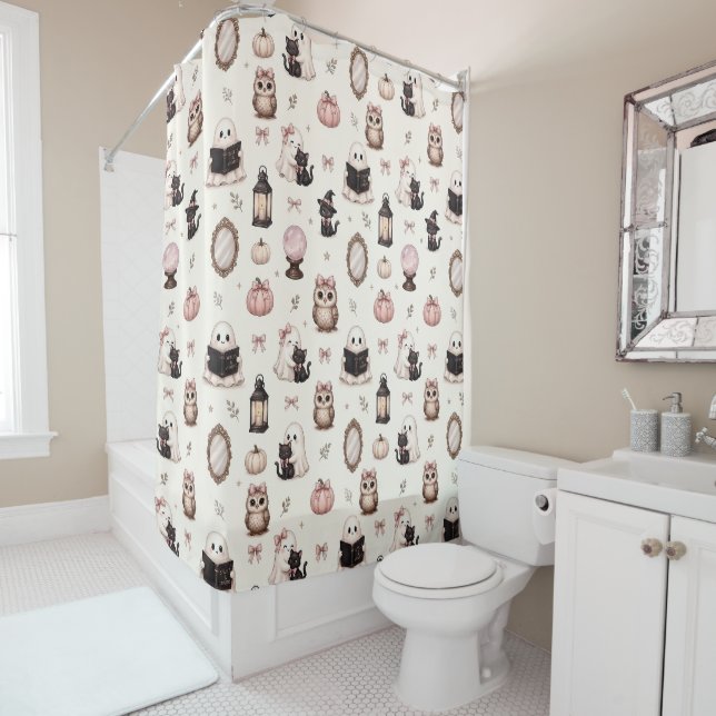 Rideaux De Douche Motif mignon et effrayant d'Halloween  (En situation)
