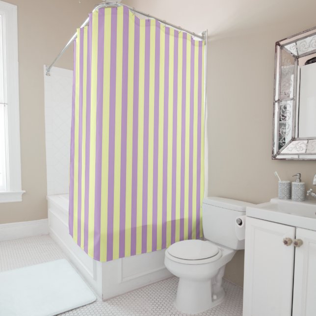 Rideaux De Douche Motif rayures pastel jaune violet moderne (En situation)