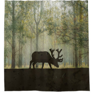 Rideaux De Douche Orignaux dans l'illustration de forêt