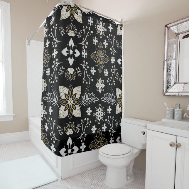 Rideaux De Douche Ornate black and white floral pattern  (En situation)