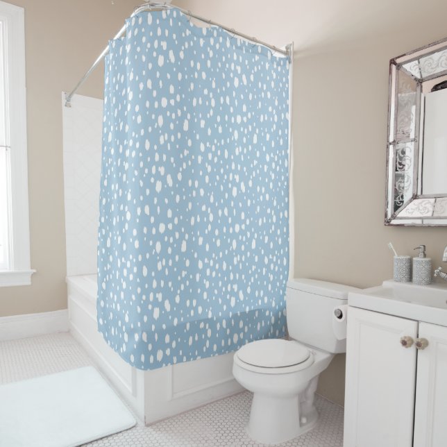 Rideaux De Douche Points Abstraits Bleu Ciel et Blanc (En situation)