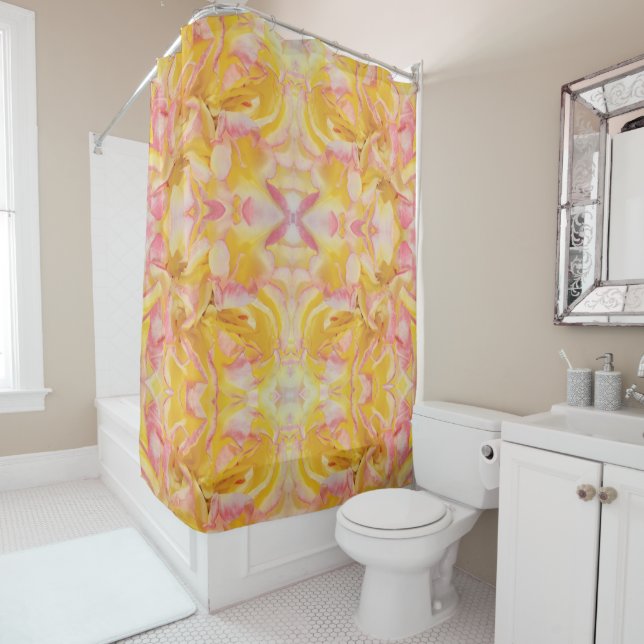 Rideaux De Douche Rose Petals Scattered Everywhere (En situation)