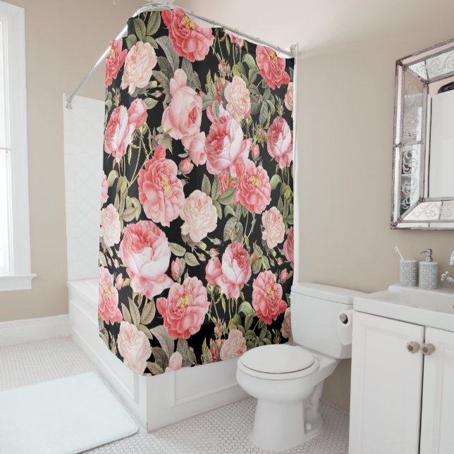 Rideaux De Douche Roses victoriens roses sur Motif noir (En situation)