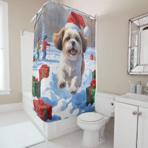 Rideaux De Douche Shih Tzu courant dans la neige avec un chapeau de