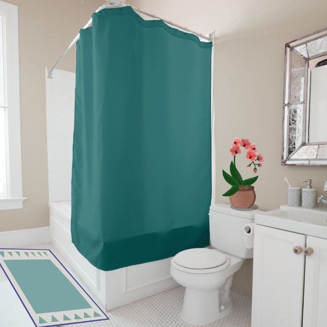 Rideaux De Douche Simple moderne Turquoise foncé vert uni ton bijou (A simple, modern teal green shower curtain will freshen up your bathroom décor.)