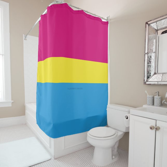 Rideaux De Douche SlipperyJoe pansexuel drapeau de la fierté rose am (En situation)