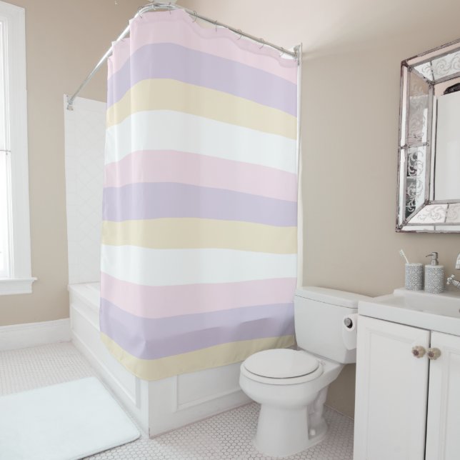 Rideaux De Douche Stripes inégales - rose pastel, jaune et violet (En situation)