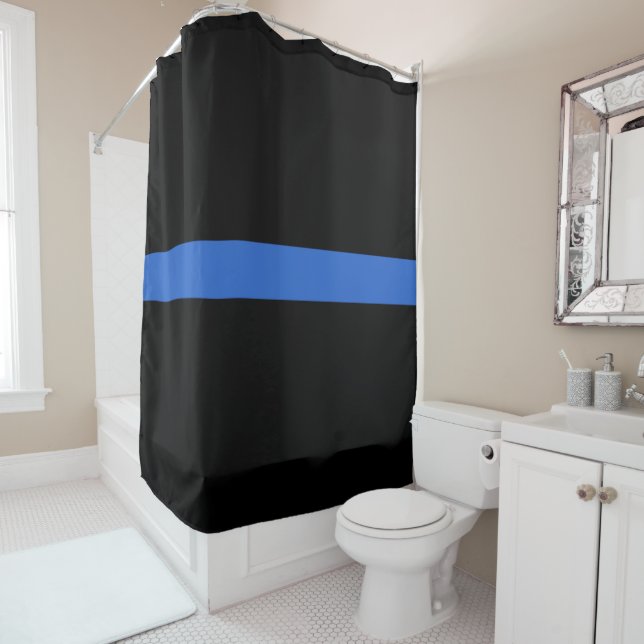 Rideaux De Douche Symbole de solidarité de la police sur le drapeau  (En situation)