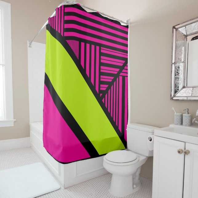 Rideaux De Douche Triangle rayures en vert citron, rose chaud et noi (En situation)