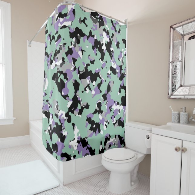 Rideaux De Douche Vert menthe et camouflage imprimé violet (En situation)