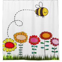 Vol amical d'abeille au-dessus des fleurs sur le