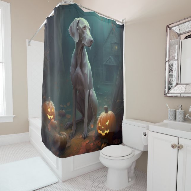 Rideaux De Douche Weimaraner Halloween avec citrouilles effrayant (En situation)