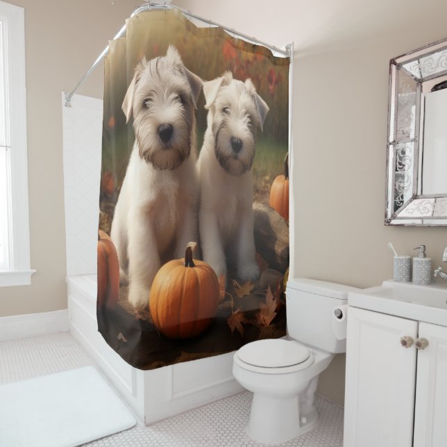Rideaux De Douche Wheaten Terrier chiot Automne Citrouille délice (En situation)