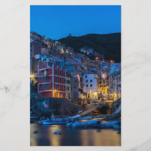 Riomaggiore la nuit Cinque Terre Ligurie Italie