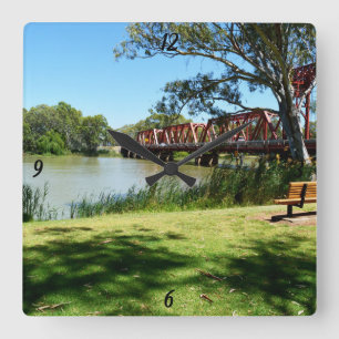 River Murray, Australie, Le Pont, Horloge murale