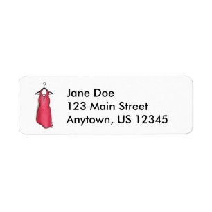 Robe rouge sur penderie Étiquettes de mode
