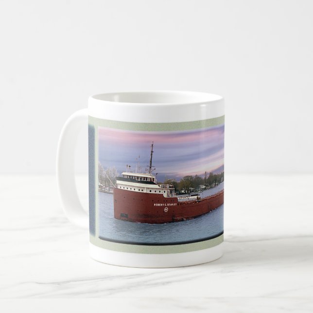 Robert C. Stanley mug (Devant gauche)