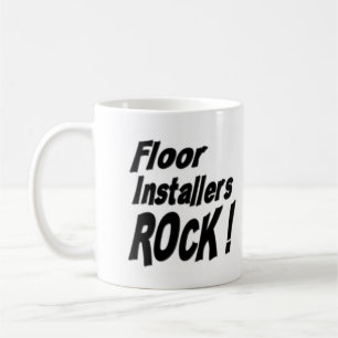 Roche d'installateurs de plancher ! Tasse