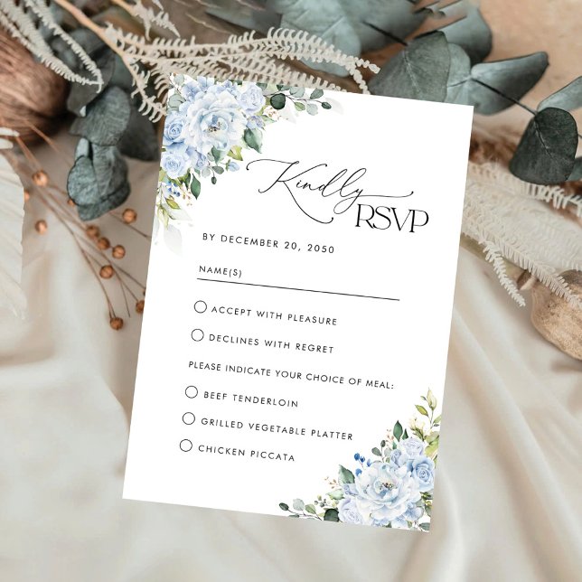 Romantic Light Blue Floral Wedding RSVP Card (Créateur téléchargé)