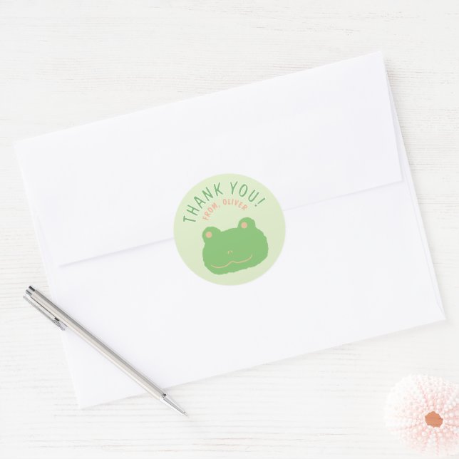 Rond Adorable Green Frog Personalized Birthday Sticker (Enveloppe)