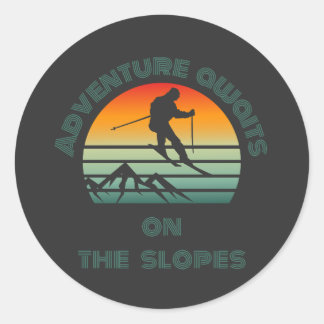 Rond Beautiful sticker for skiing and adventure lovers.