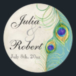 Rond Favoriser Sticker Cadeau - Peacock Feathers Mariag<br><div class="desc">Il s'agit d'un sceau ou d'un autocollant Favor élégant et sophistiqué. Il allie le meilleur de la tradition et la fraîcheur du contemporain. Le mélange d'arrière - plans peints à la main avec des touches de dentelle et une aquarelle contemporaine des plumes de paon peintes à la main par Audrey...</div>