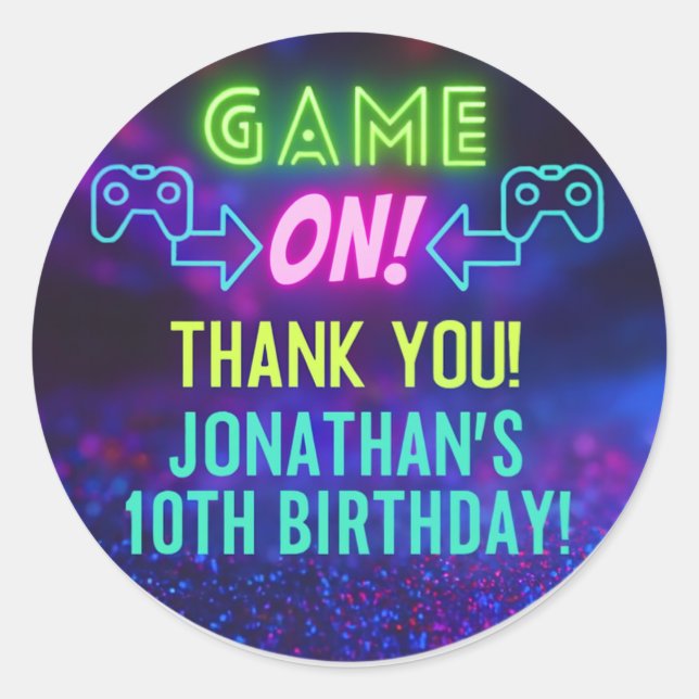 Rond GAME ON! Neon Gaming Sticker – Jonathan’s 10th Bir (Devant)