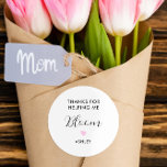 Rond Merci de m'avoir aidé Bloom Flower Sticker<br><div class="desc">Ce sont les petits autocollants parfaits. Vous pouvez customiser le texte,  ainsi que modifier les couleurs.</div>