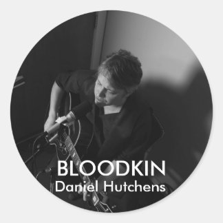 ROND STICKER DANIEL HUTCHENS
