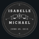 Rond Sticker de mariage vintage Chalkboard fantaisie<br><div class="desc">Un joli autocollant vintage sur le thème de la planche à roulettes qui incorpore la typographie et les cadres défilants charmants pour mettre en valeur votre célébration mariage. Un joli ajout à votre cérémonie de mariage cet autocollant présente les noms de mariée et de mariée avec date mariage et est...</div>