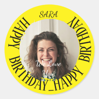 Rond Sticker jaune pour anniversaire entièrement person