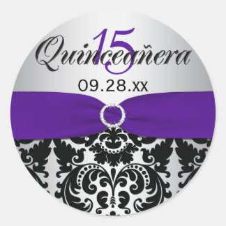 Rond Sticker Quinceanera pourpre, argenté, noir damassé