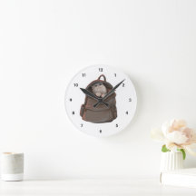 Chat dans un sac à dos Horloge – Automne Fantaisis